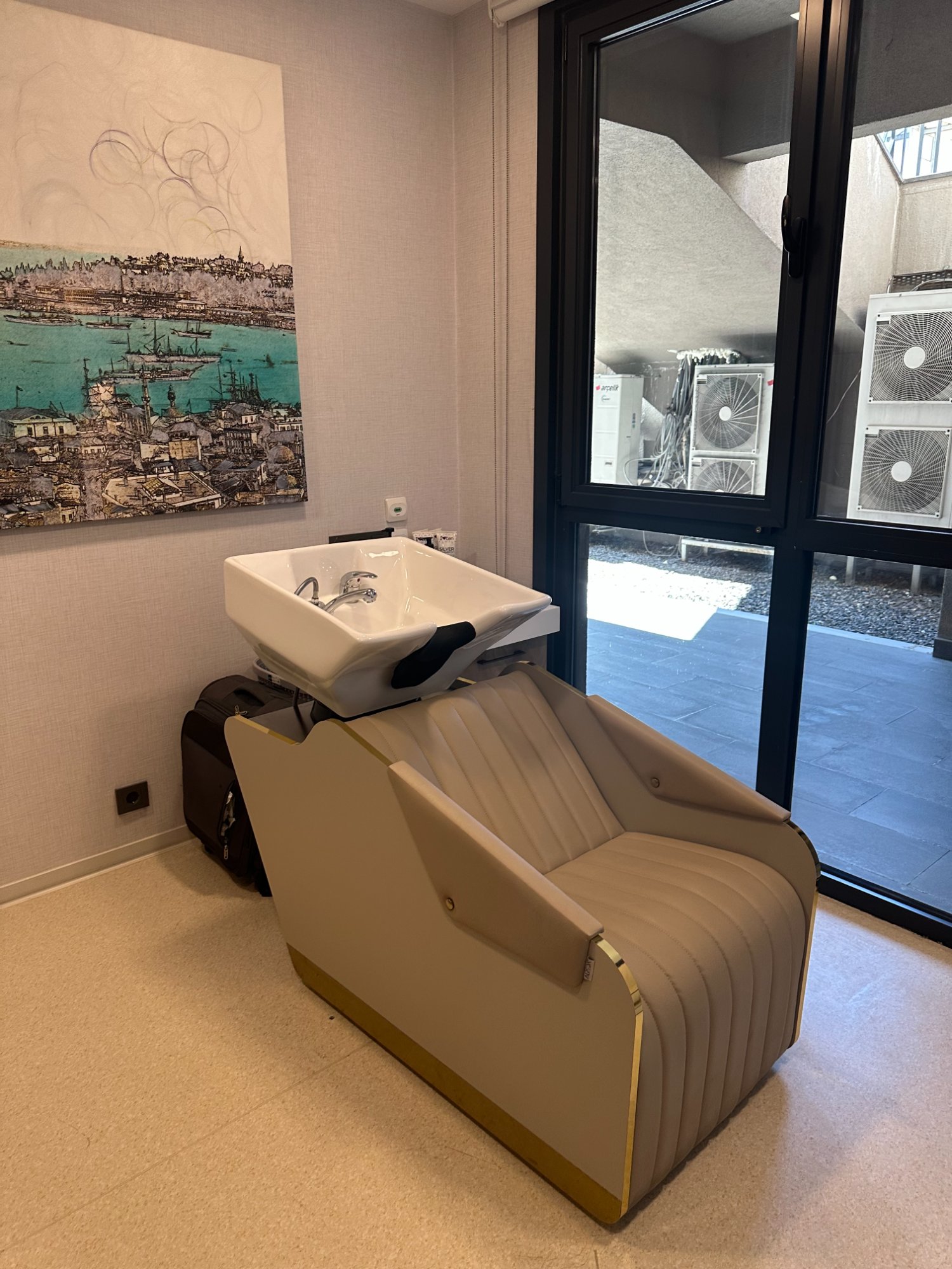 Antwell Suites hair care salon