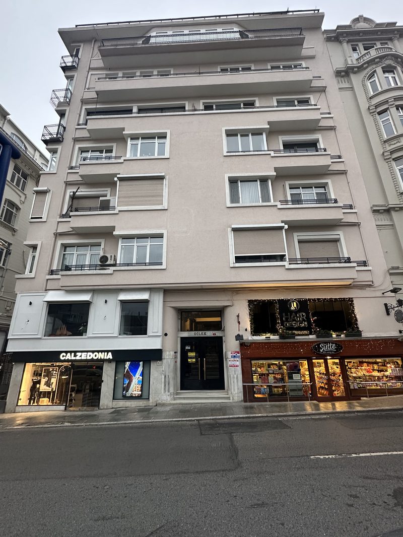 Doç. Dr. Ayhan Işık Erdal Muayenehanesi - Teşvikiye Caddesi, Şişli, İstanbul